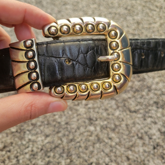 Vintage Black and Gold Women's Belt - Picture 5 of 16